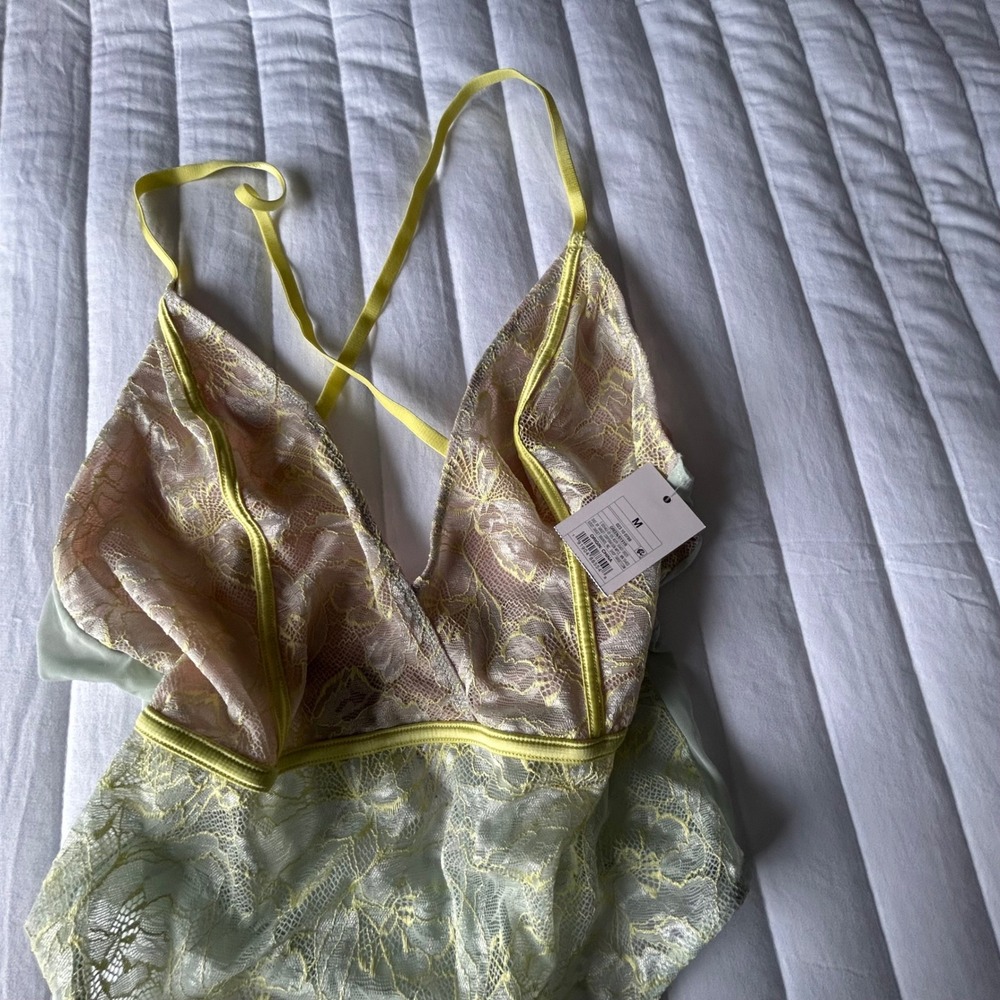 Auden Women's Lace Bodysuit Pink Light Green Yellow Strappy Plunging Neck Size M - Picture 3 of 6